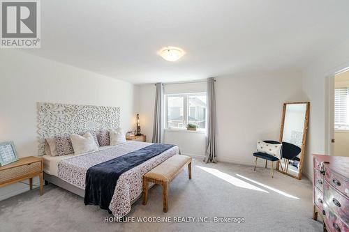 18 - 143 Ridge Road, Cambridge, ON - Indoor Photo Showing Bedroom