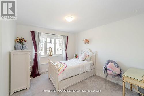 18 - 143 Ridge Road, Cambridge, ON - Indoor Photo Showing Bedroom