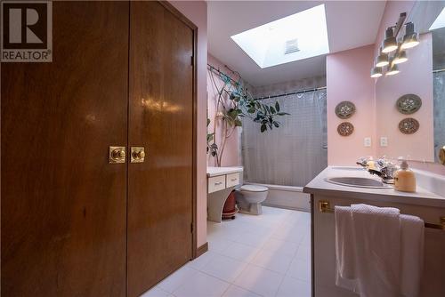 302 Moonrock Avenue, Sudbury, ON - Indoor Photo Showing Bathroom