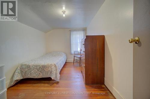 63 Baldwin Street, Tillsonburg, ON - Indoor Photo Showing Bedroom