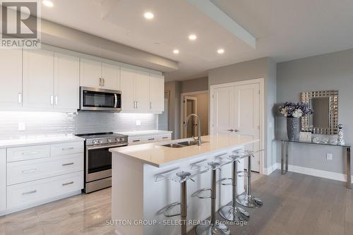 510 - 480 Callaway Road, London, ON - Indoor Photo Showing Kitchen With Double Sink With Upgraded Kitchen