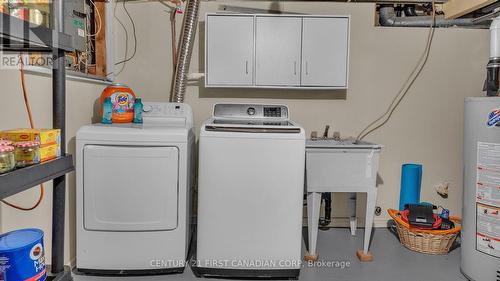 201 Estella Road, London, ON - Indoor Photo Showing Laundry Room