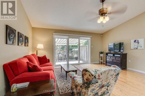 31 - 80 Centre Street, London, ON - Indoor Photo Showing Living Room