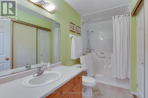 31 - 80 Centre Street, London, ON - Indoor Photo Showing Bathroom