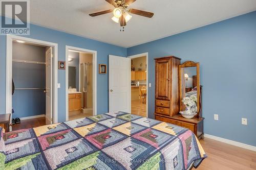 31 - 80 Centre Street, London, ON - Indoor Photo Showing Bedroom