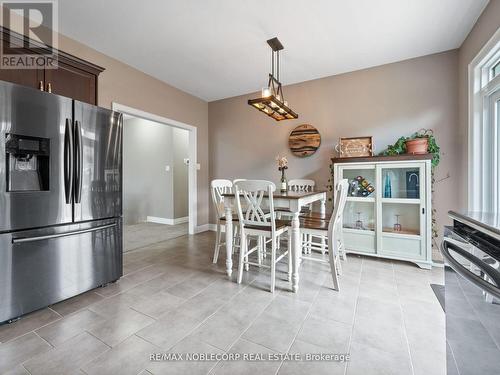 3150 Emperor Drive, Orillia, ON - Indoor Photo Showing Dining Room