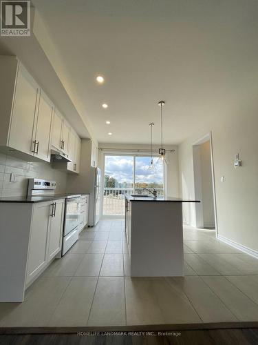 34 Lana Circle, Wasaga Beach, ON - Indoor Photo Showing Kitchen