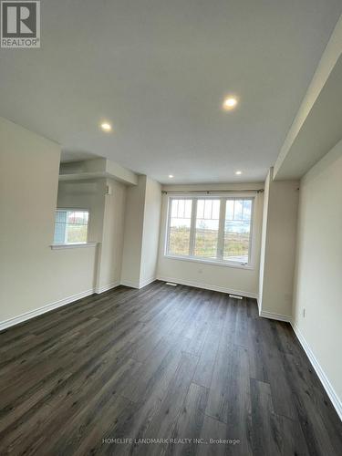 34 Lana Circle, Wasaga Beach, ON - Indoor Photo Showing Other Room