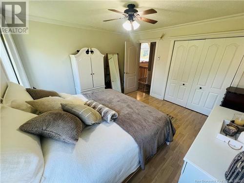 321 Chemin Guignard, Petite-Lamèque, NB - Indoor Photo Showing Bedroom