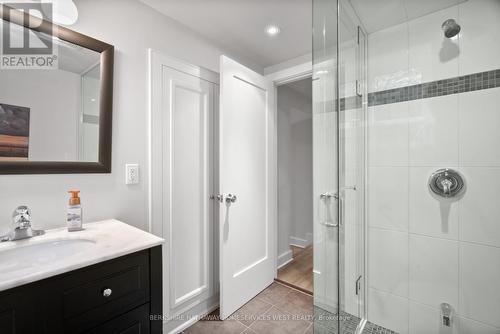 58 King Georges Road, Toronto, ON - Indoor Photo Showing Bathroom