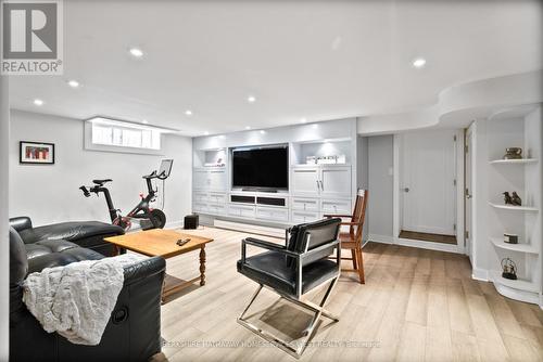 58 King Georges Road, Toronto, ON - Indoor