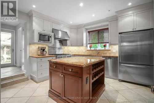 58 King Georges Road, Toronto, ON - Indoor Photo Showing Kitchen With Upgraded Kitchen