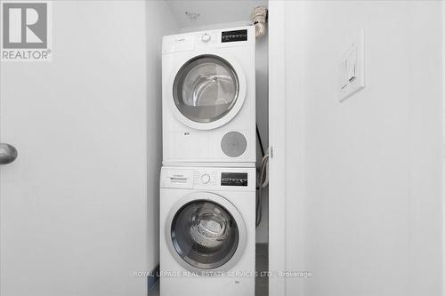 2017 W - 36 Lisgar Street, Toronto, ON - Indoor Photo Showing Laundry Room