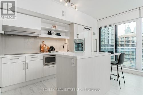 706 - 39 Sherbourne Street, Toronto, ON - Indoor Photo Showing Kitchen