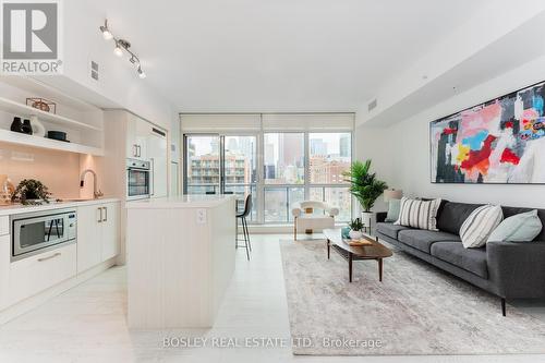 706 - 39 Sherbourne Street, Toronto, ON - Indoor Photo Showing Living Room