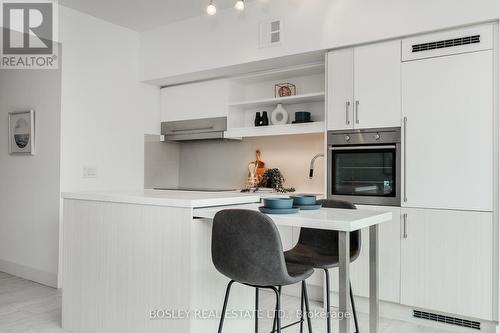 706 - 39 Sherbourne Street, Toronto, ON - Indoor Photo Showing Kitchen