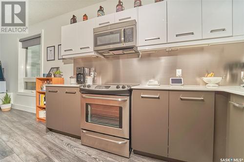 218 404 C Avenue S, Saskatoon, SK - Indoor Photo Showing Kitchen