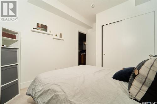 218 404 C Avenue S, Saskatoon, SK - Indoor Photo Showing Bedroom