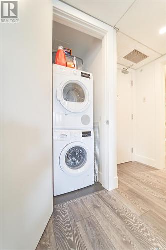 218 404 C Avenue S, Saskatoon, SK - Indoor Photo Showing Laundry Room