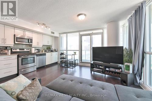 1504 - 33 Bay Street, Toronto, ON - Indoor