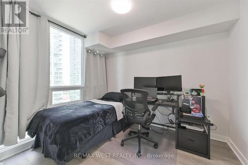 1504 - 33 Bay Street, Toronto, ON - Indoor