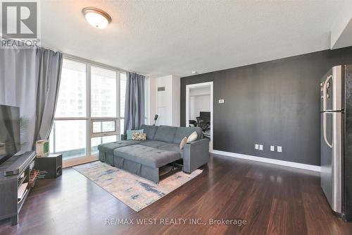 1504 - 33 Bay Street, Toronto, ON - Indoor Photo Showing Living Room