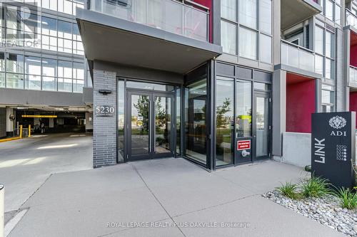 A629 - 5230 Dundas Street, Burlington, ON - Outdoor With Balcony