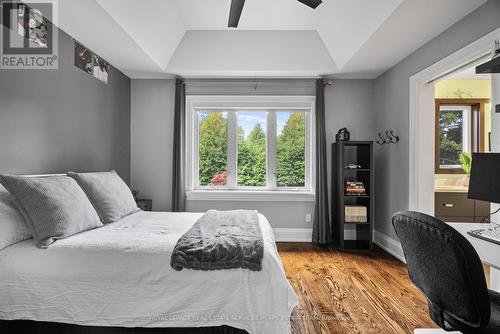 4 Evergreen Gardens, Toronto, ON - Indoor Photo Showing Bedroom