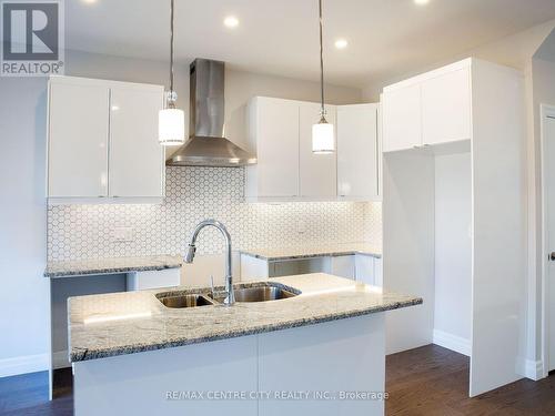 3710 Somerston Crescent, London, ON - Indoor Photo Showing Kitchen With Double Sink With Upgraded Kitchen