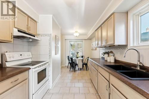 1874 Pinecreek Court, Pickering, ON - Indoor Photo Showing Kitchen With Double Sink