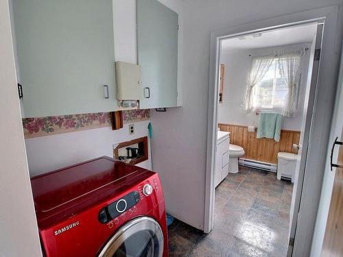 Laundry room - 9 Av. Provencher, Rouyn-Noranda, QC - Indoor Photo Showing Laundry Room