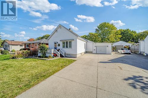 1194 Mathews Avenue, Sarnia, ON - Outdoor