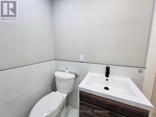 Unit B - 249 Main Street N, Markham, ON - Indoor Photo Showing Bathroom