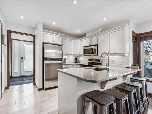 Kitchen - 1641 Ch. Du Golf, Mont-Tremblant, QC - Indoor Photo Showing Kitchen With Upgraded Kitchen