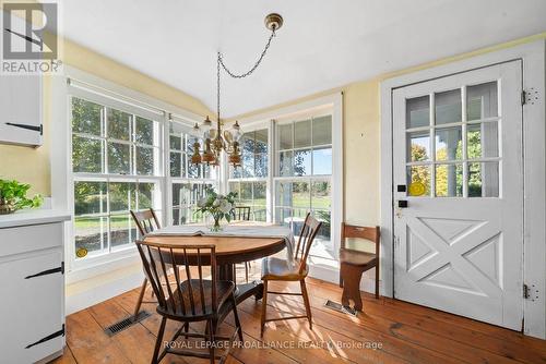 162 Leslie Road, Belleville, ON - Indoor Photo Showing Dining Room