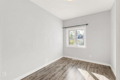 138 Lansdowne Avenue, Winnipeg, MB - Indoor Photo Showing Other Room