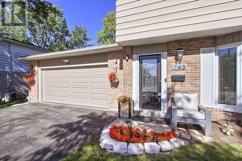 743 Greenfield Crescent, Newmarket, ON - Outdoor With Exterior