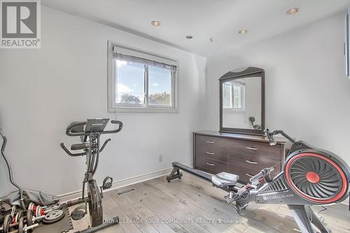 743 Greenfield Crescent, Newmarket, ON - Indoor