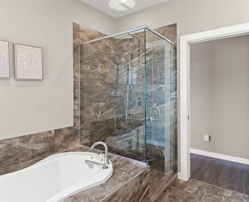 10 Sundog Drive, Winnipeg, MB - Indoor Photo Showing Bathroom