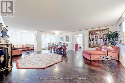 1907 - 10 Torresdale Avenue, Toronto, ON - Indoor Photo Showing Living Room