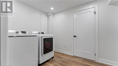 71 Garden Crescent, Brant, ON - Indoor Photo Showing Laundry Room