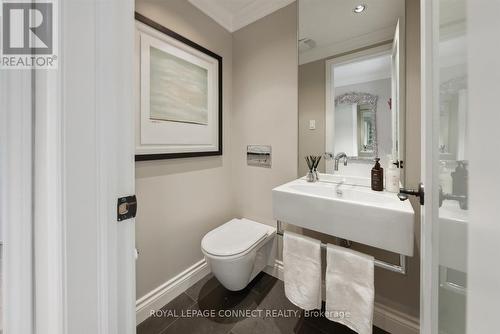 1214 Abbey Road, Pickering, ON - Indoor Photo Showing Bathroom