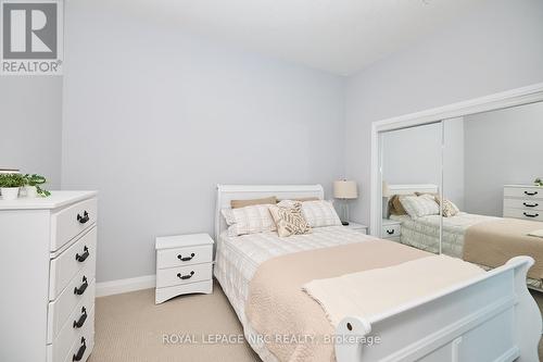 601 - 16 Concord Place, Grimsby, ON - Indoor Photo Showing Bedroom