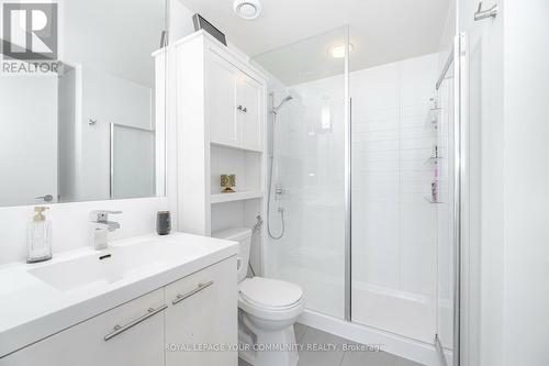 3202 - 5 Valhalla Inn Drive, Toronto, ON - Indoor Photo Showing Bathroom