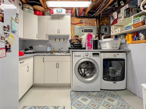 69071 116W Road, Brandon, MB - Indoor Photo Showing Laundry Room