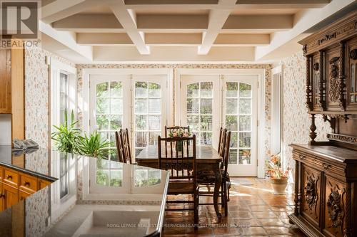 23 Dewbourne Avenue, Toronto, ON - Indoor Photo Showing Dining Room