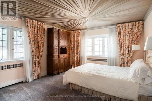 23 Dewbourne Avenue, Toronto, ON - Indoor Photo Showing Bedroom