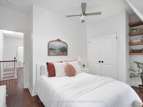 109 Manning Ave, Toronto, ON - Indoor Photo Showing Bedroom