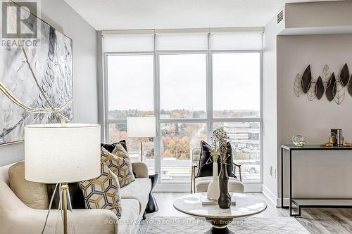 821 - 19 Singer Court, Toronto, ON - Indoor Photo Showing Living Room