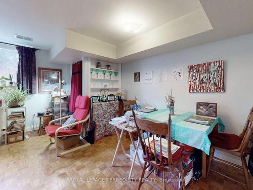 29 Love Cres, Toronto, ON - Indoor Photo Showing Dining Room